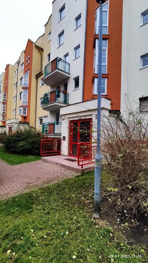 Apartamencik Super Poznań Esterno foto
