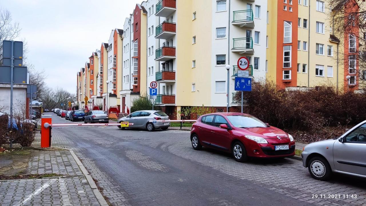 Apartamencik Super Poznań Esterno foto